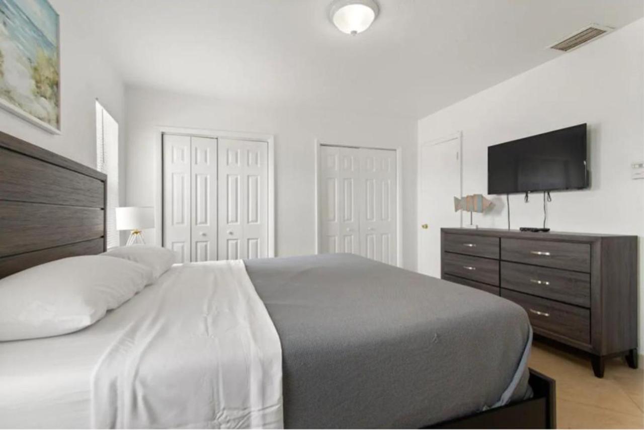 Lake Life - 3 2 Lake House Near Hardrock Casino Villa Fort Lauderdale Exterior foto