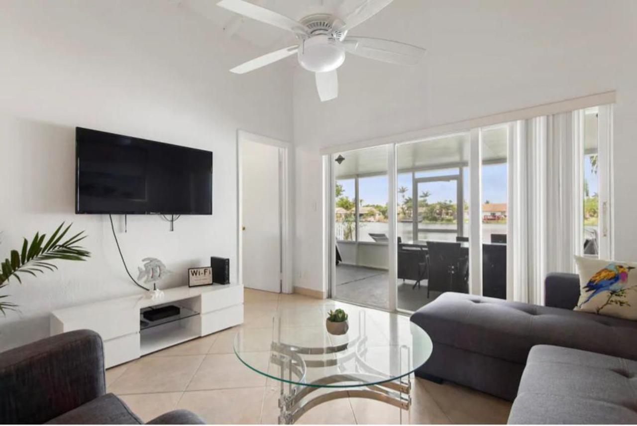 Lake Life - 3 2 Lake House Near Hardrock Casino Villa Fort Lauderdale Exterior foto