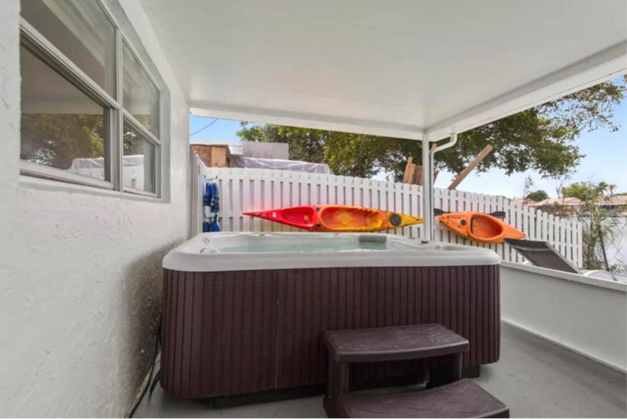 Lake Life - 3 2 Lake House Near Hardrock Casino Villa Fort Lauderdale Exterior foto